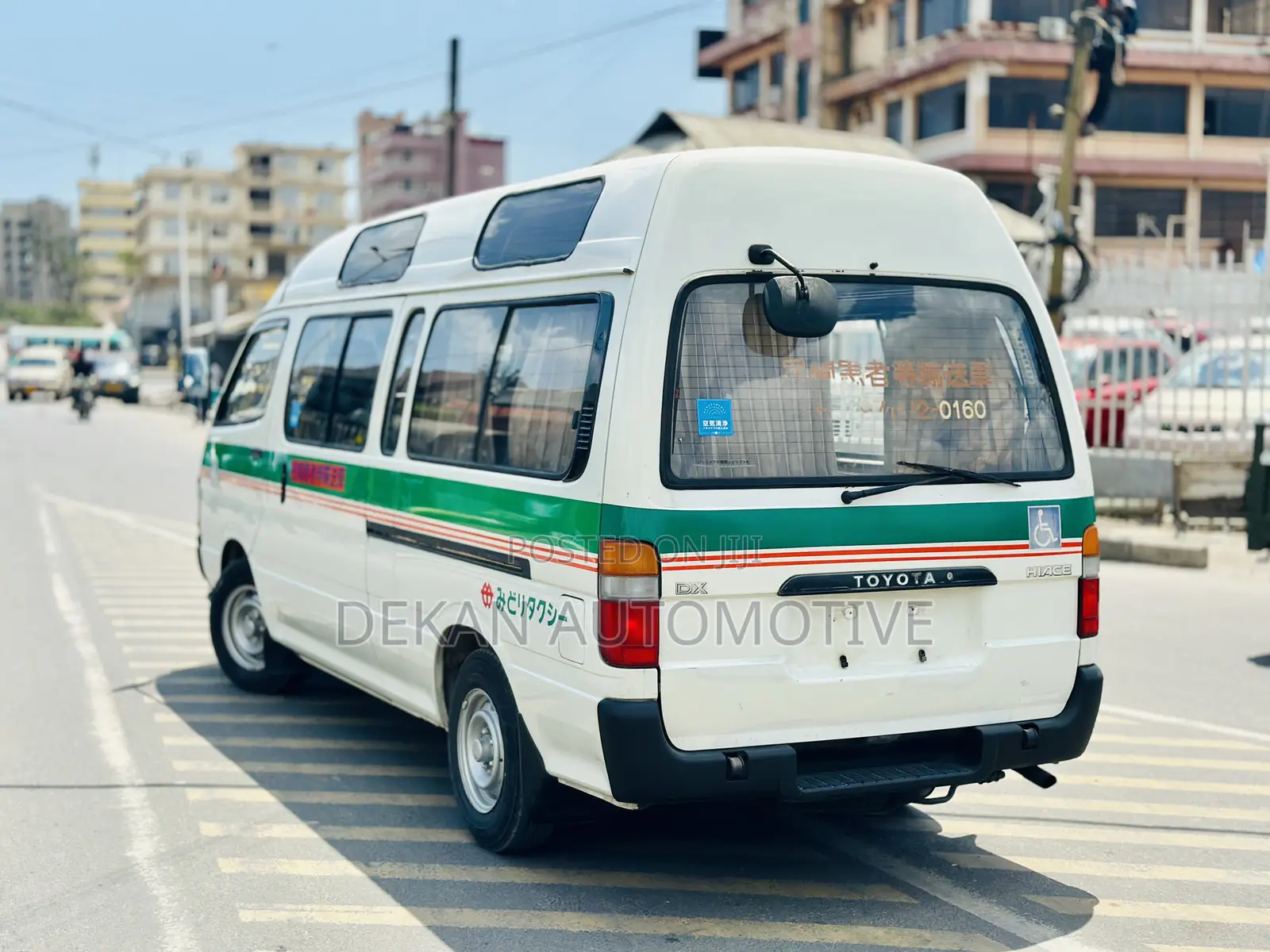 Toyota HiAce 2002 White