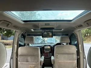 Toyota Alphard 2005 Silver