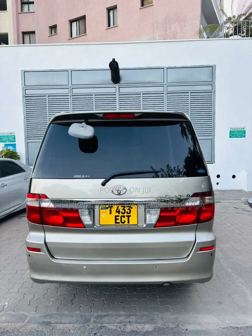 Toyota Alphard 2005 Silver
