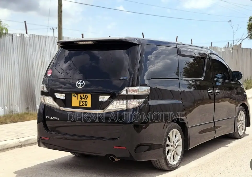 Toyota Vellfire V 2.4 4WD 7-Seater 2011 Black