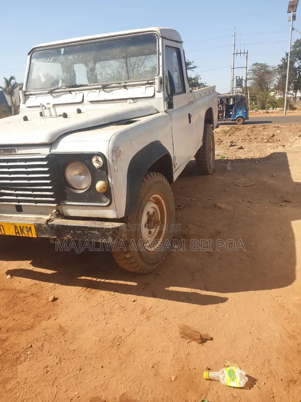 Land Rover Defender 2026 White