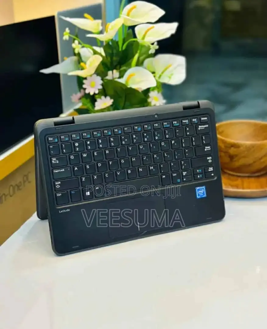 Laptop Dell Latitude 3190 2-in-1 4GB Intel Pentium SSD 128GB