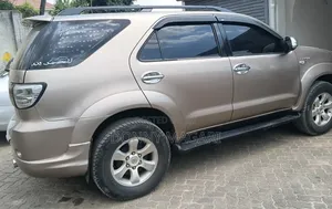 Toyota Fortuner 2021 Beige