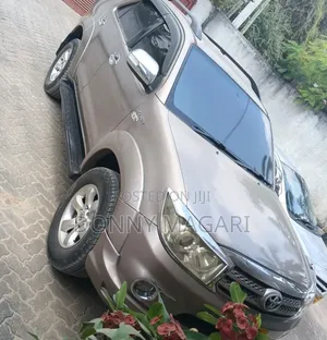 Toyota Fortuner 2021 Beige