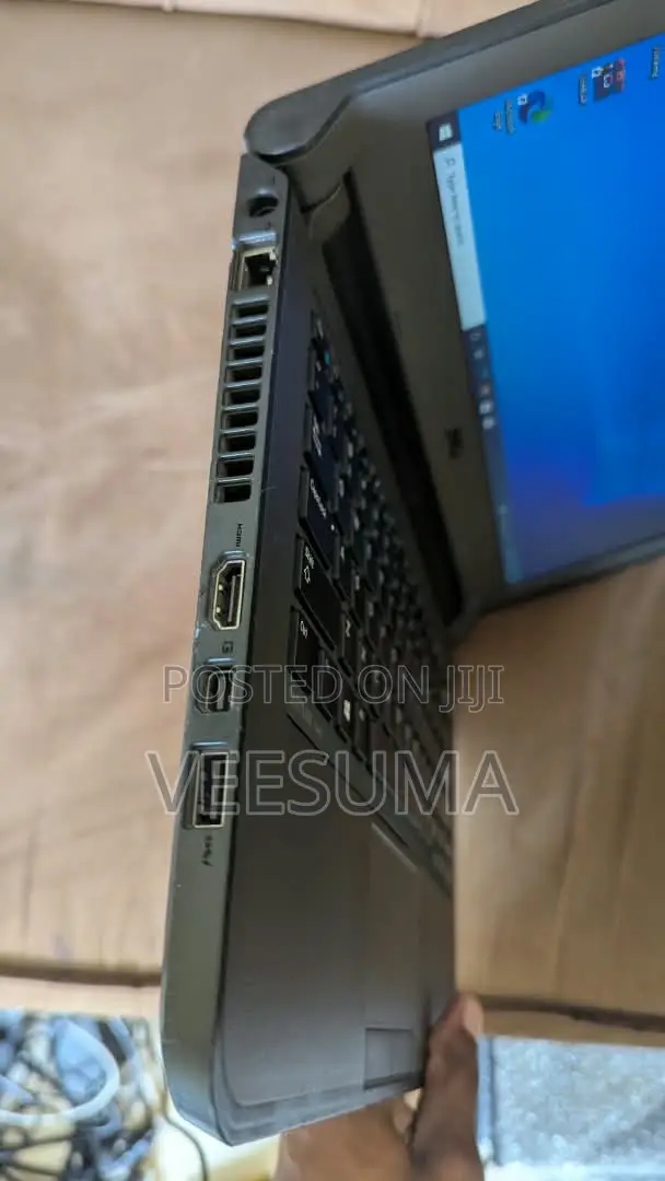 Laptop Dell Latitude 3340 4GB Intel Core i3 HDD 500GB