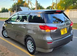 Toyota Wish 2012 Gray