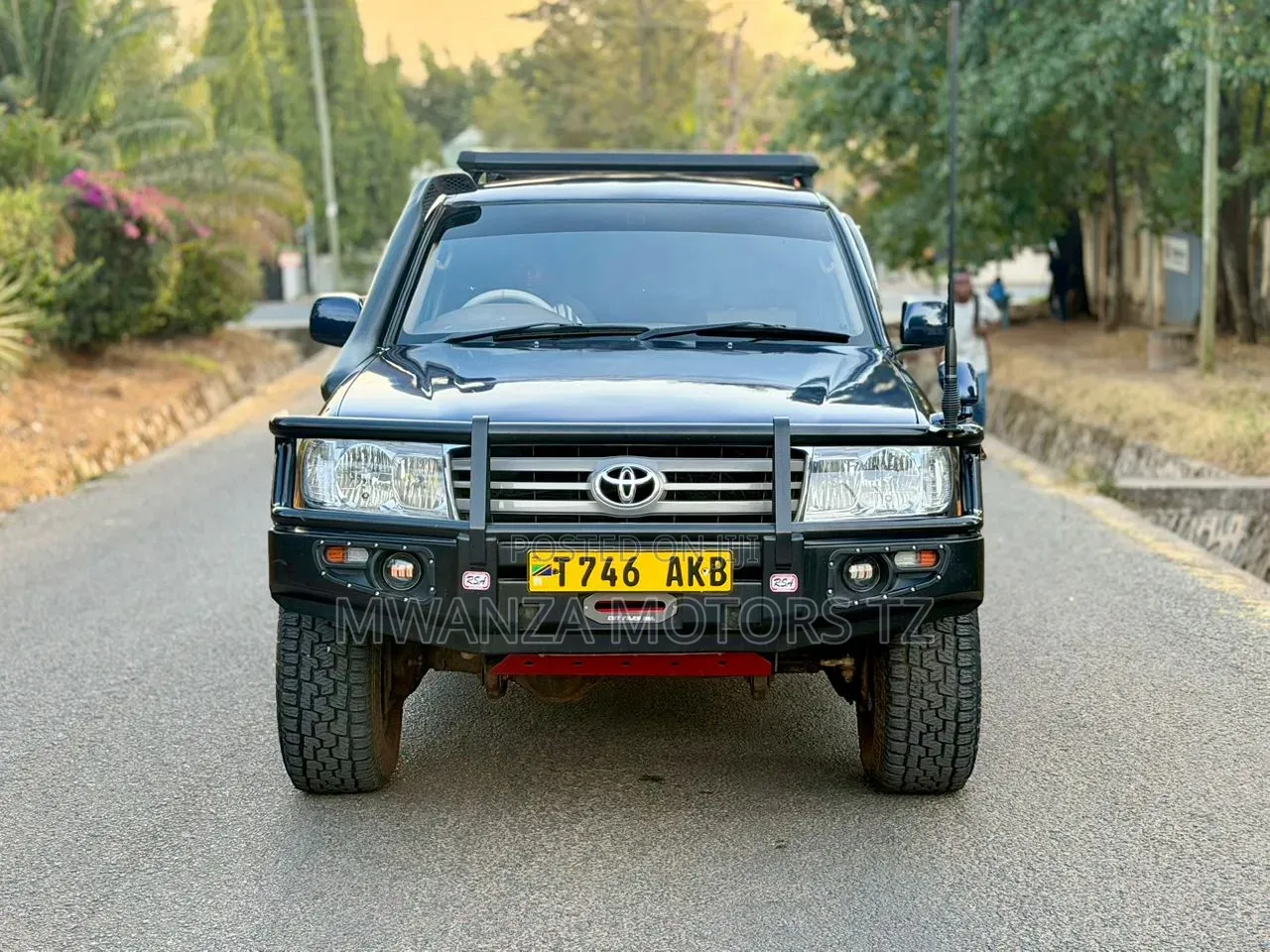Toyota Land Cruiser 2004 Blue