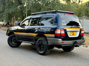 Toyota Land Cruiser 2004 Blue