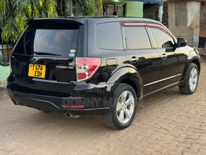Subaru Forester 2010 Black