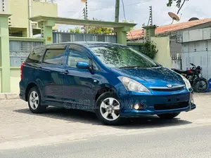 Toyota Wish 2005 Blue
