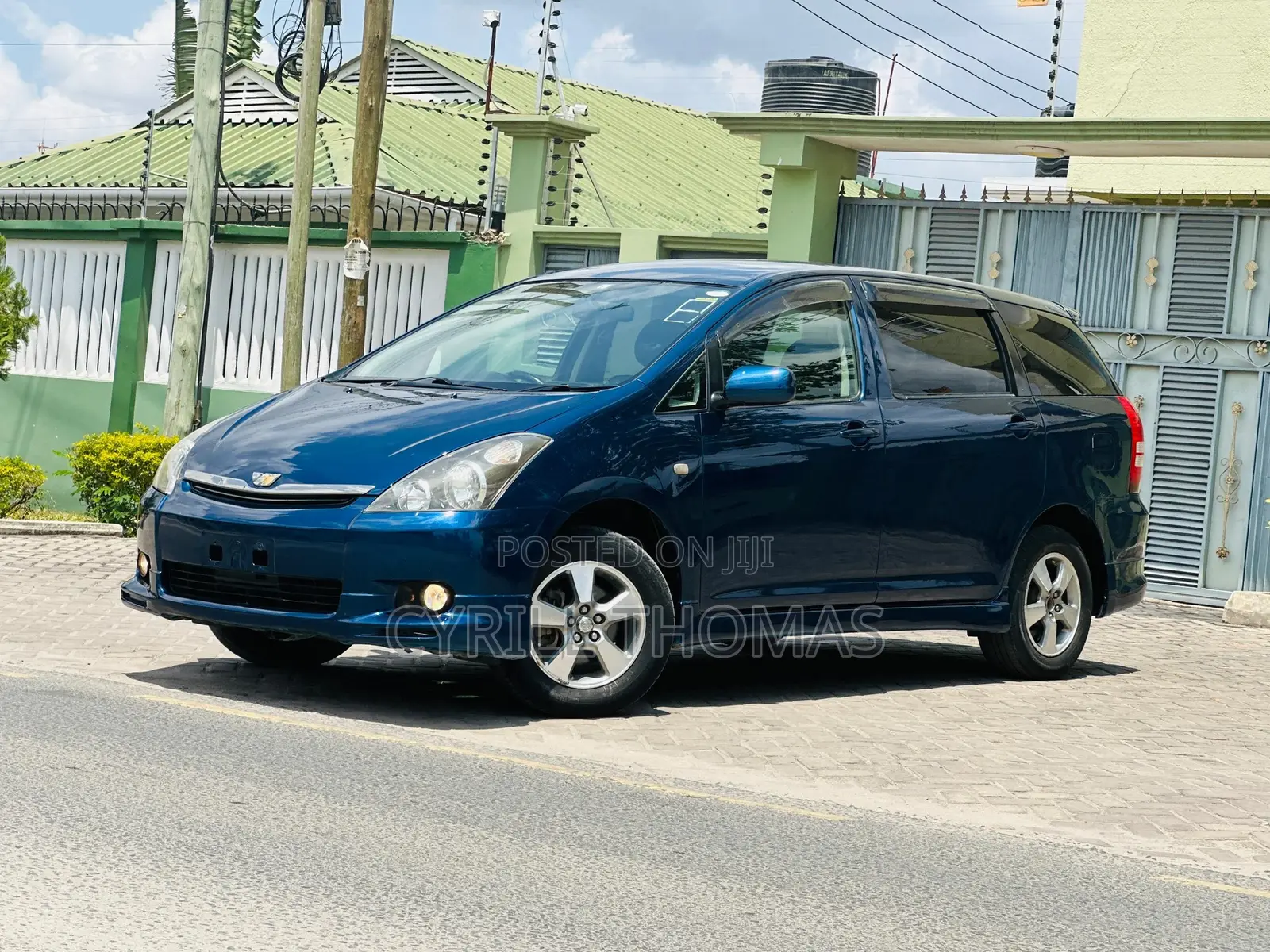 Toyota Wish 2005 Blue