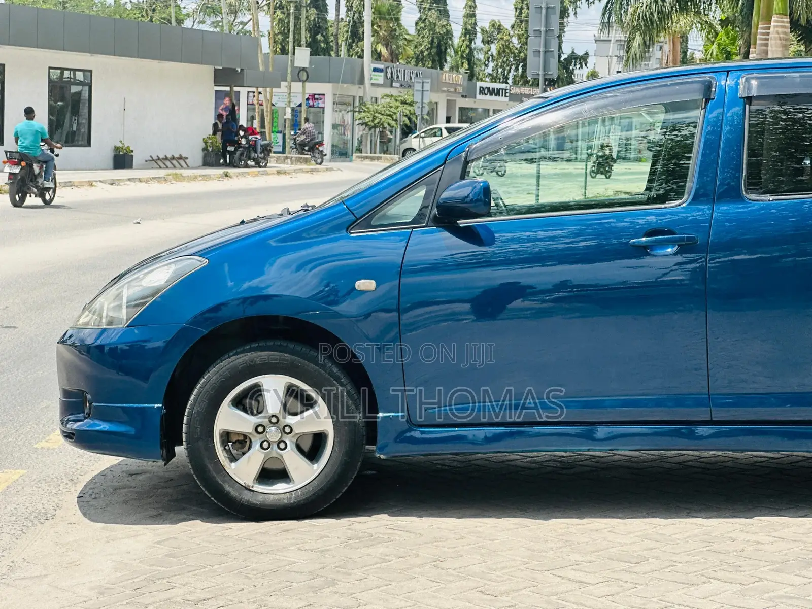 Toyota Wish 2005 Blue