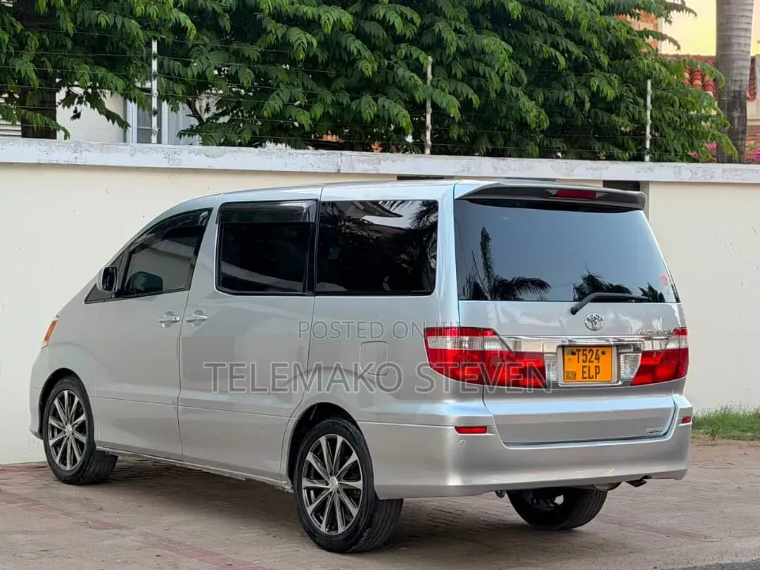 Toyota Alphard 2004 Silver
