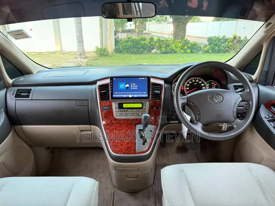 Toyota Alphard 2004 Silver
