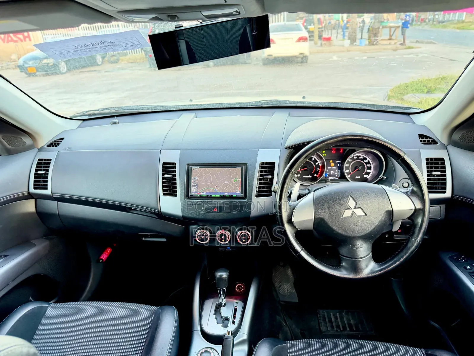Mitsubishi Outlander 2011 Black