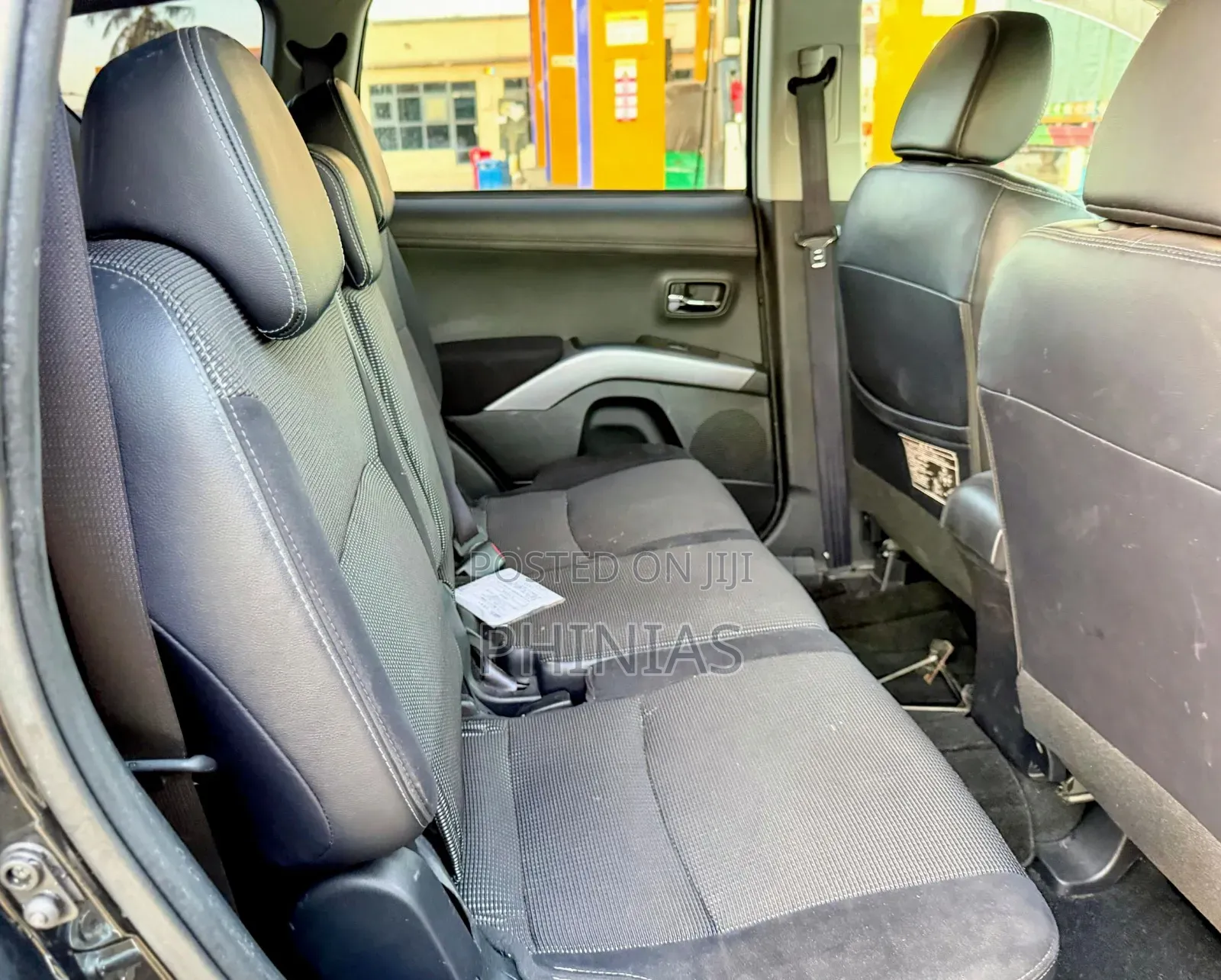 Mitsubishi Outlander 2011 Black