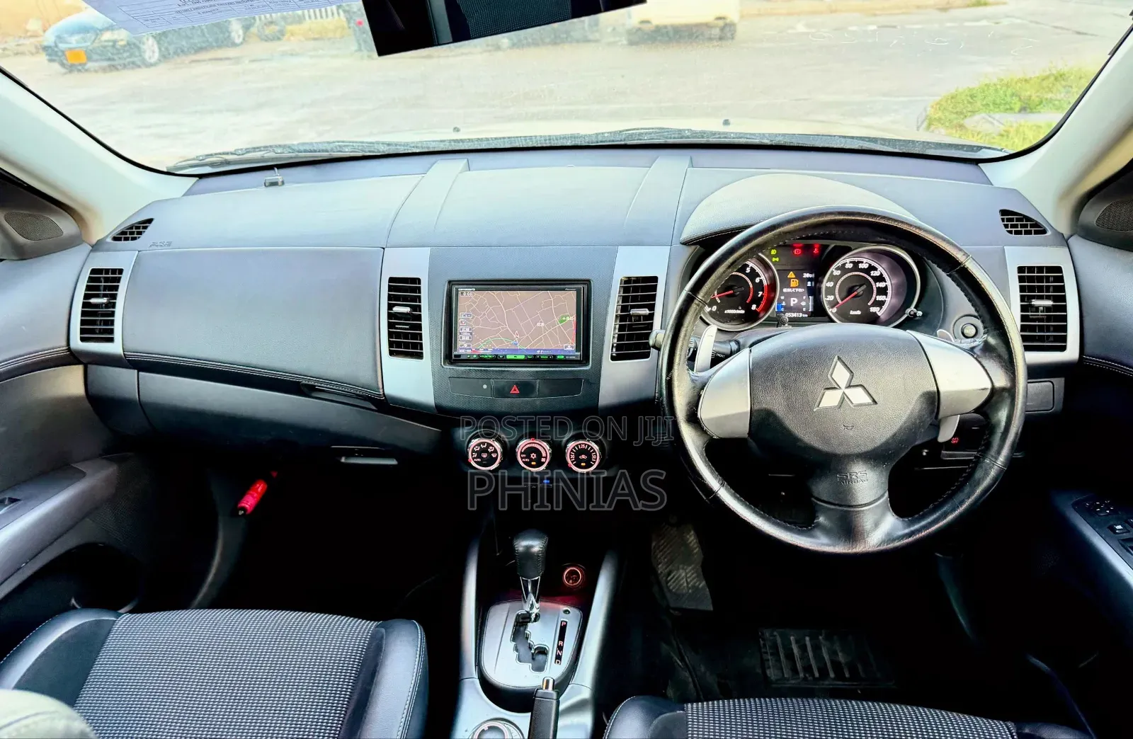 Mitsubishi Outlander 2011 Black