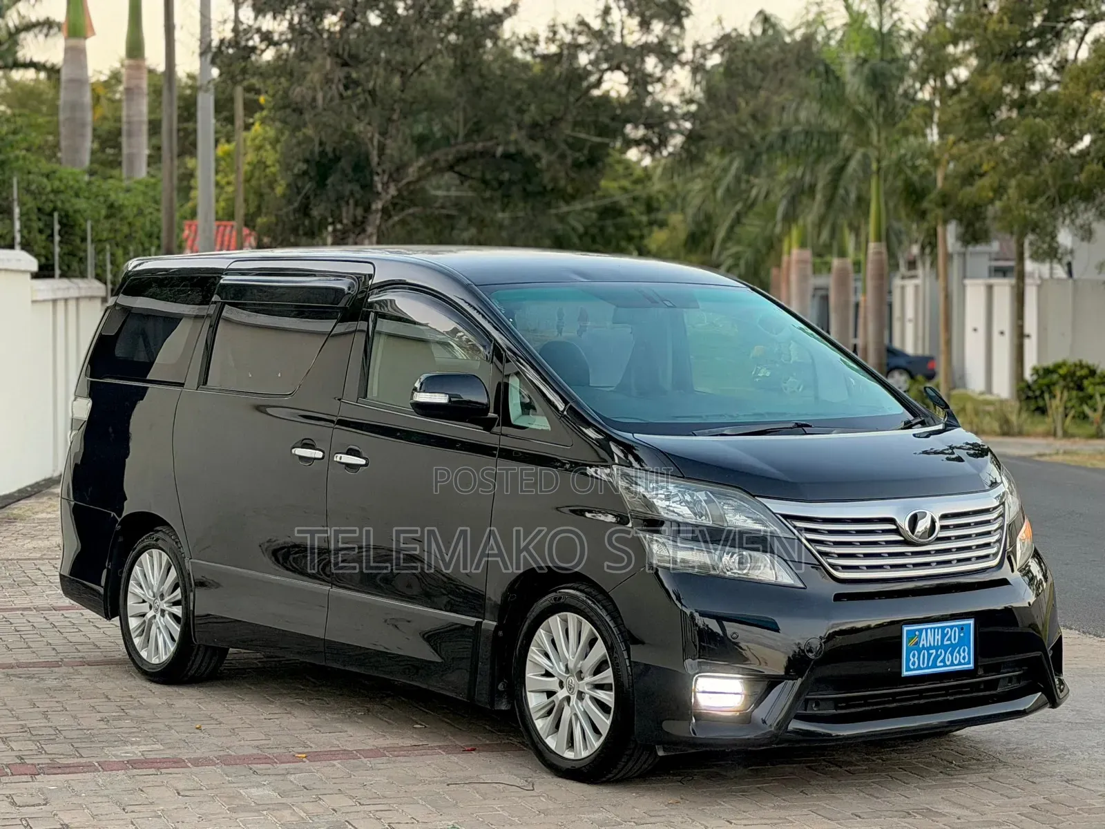 Toyota Vellfire 2009 Black