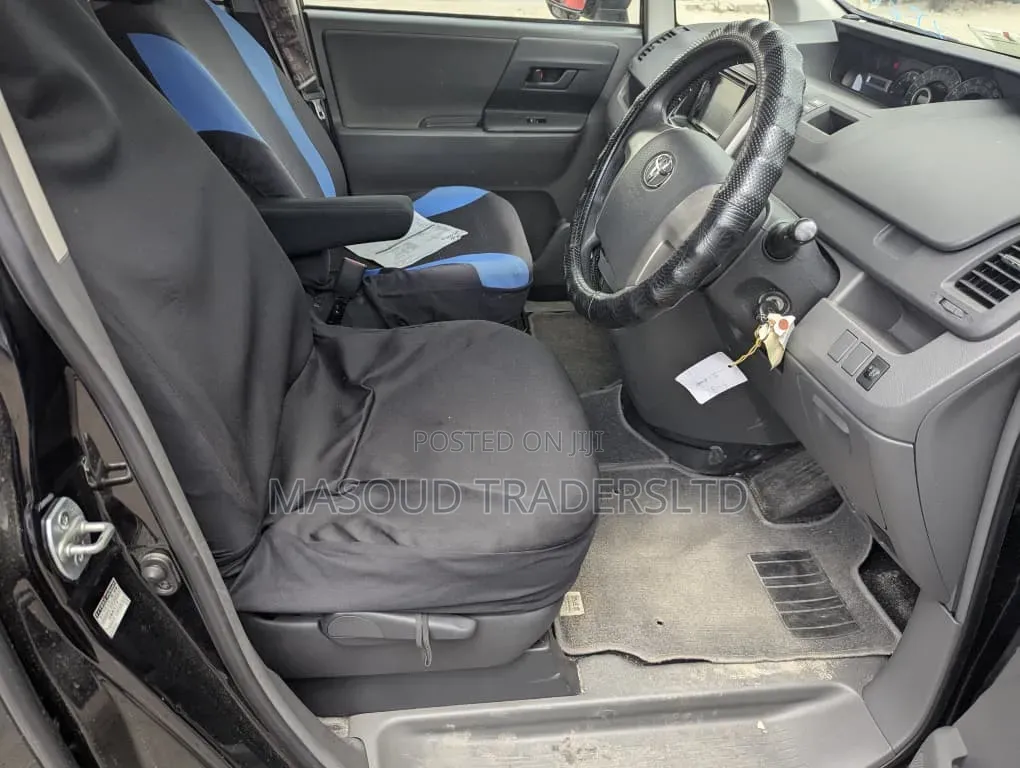 Toyota Noah 2.0 143hp YY AWD (5 Seater) 2007 Matt Black