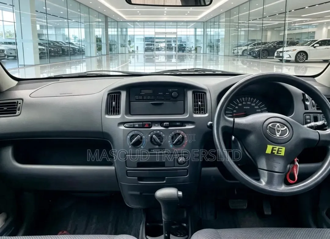 Toyota Succeed 2006