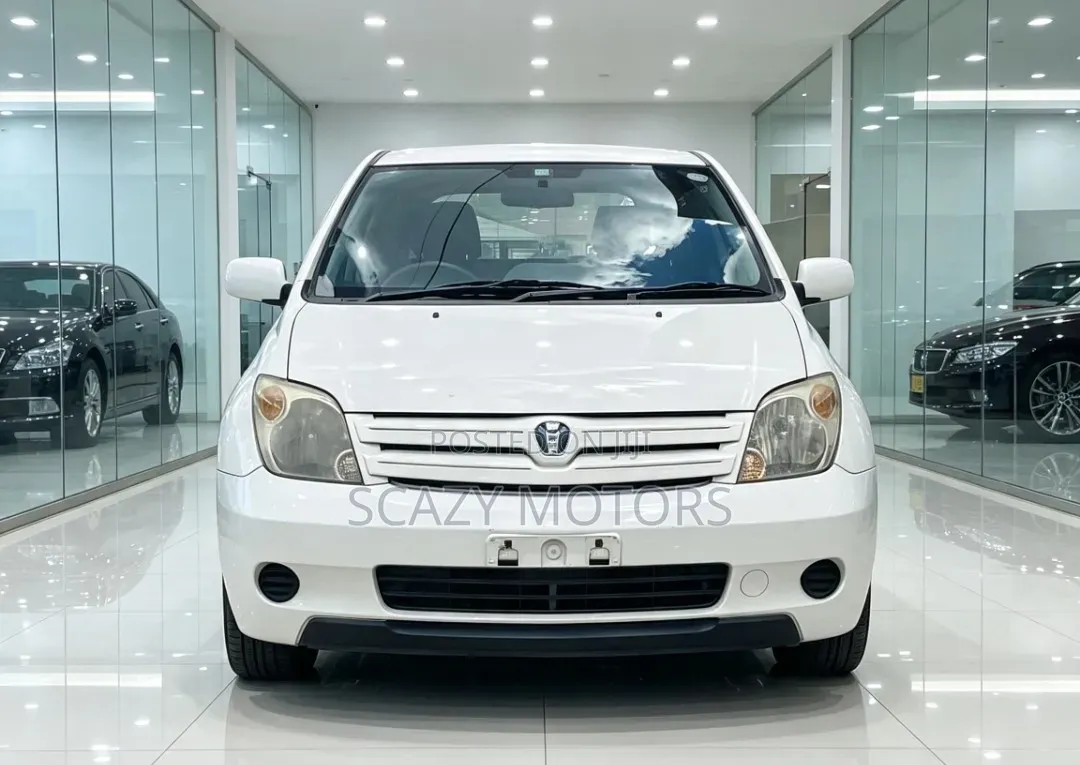 Toyota IST 2005 White