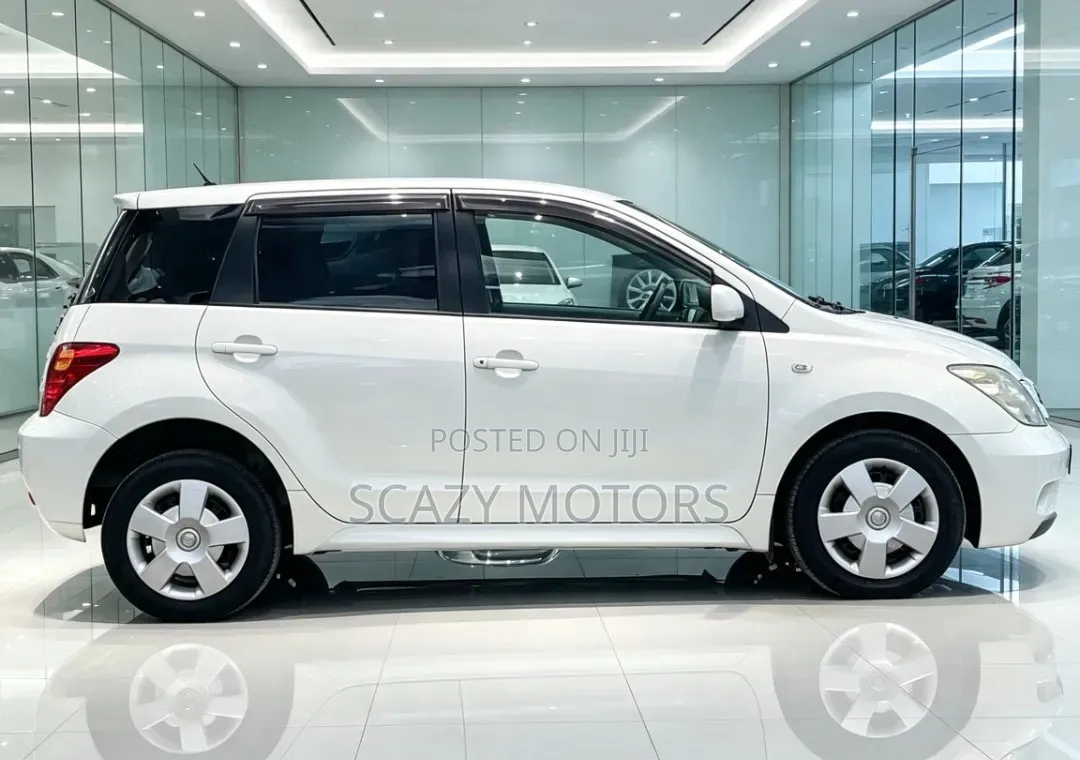 Toyota IST 2005 White