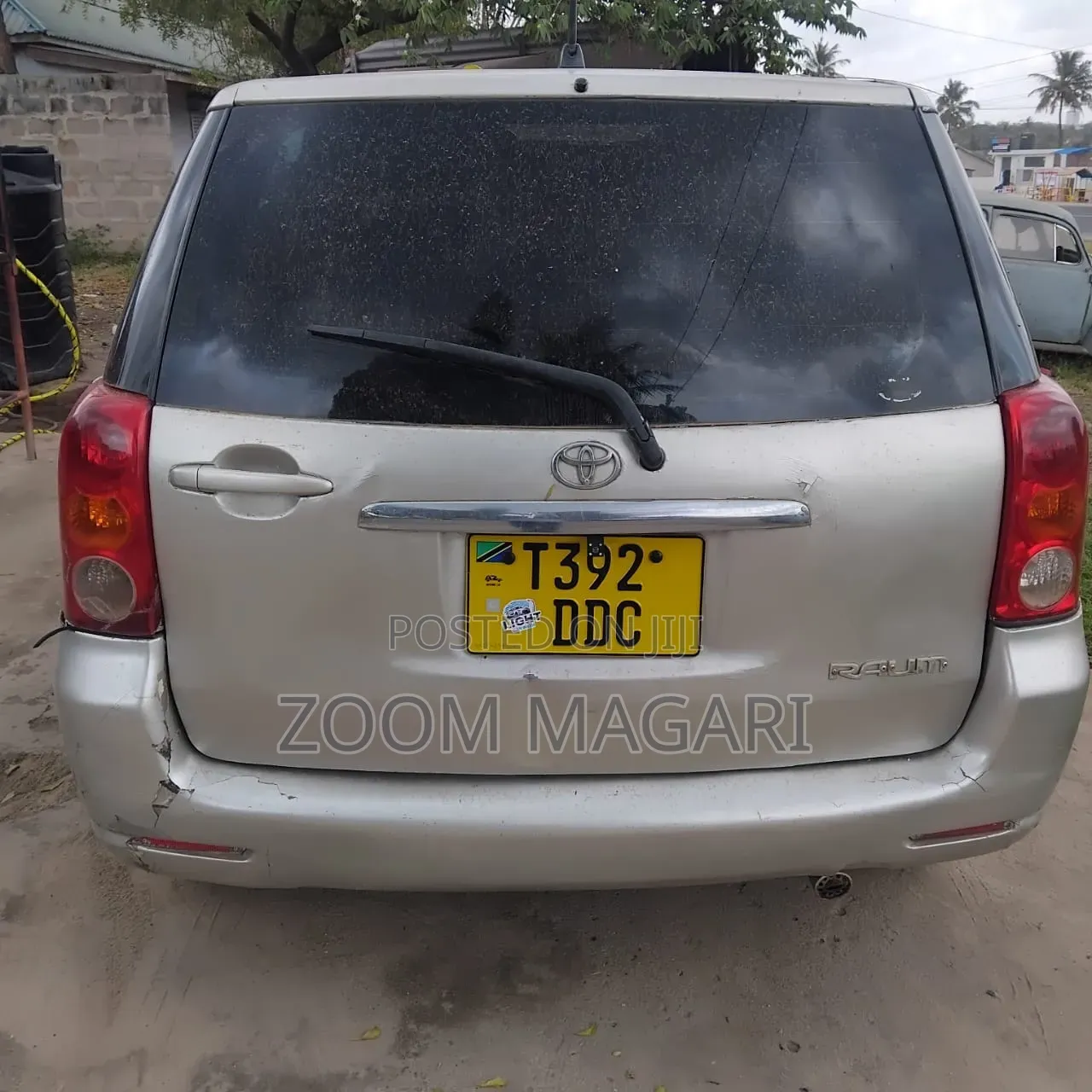 Toyota Raum 2004 Silver