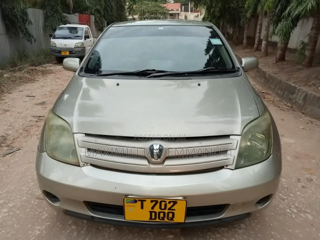 Toyota IST 2005 Brown