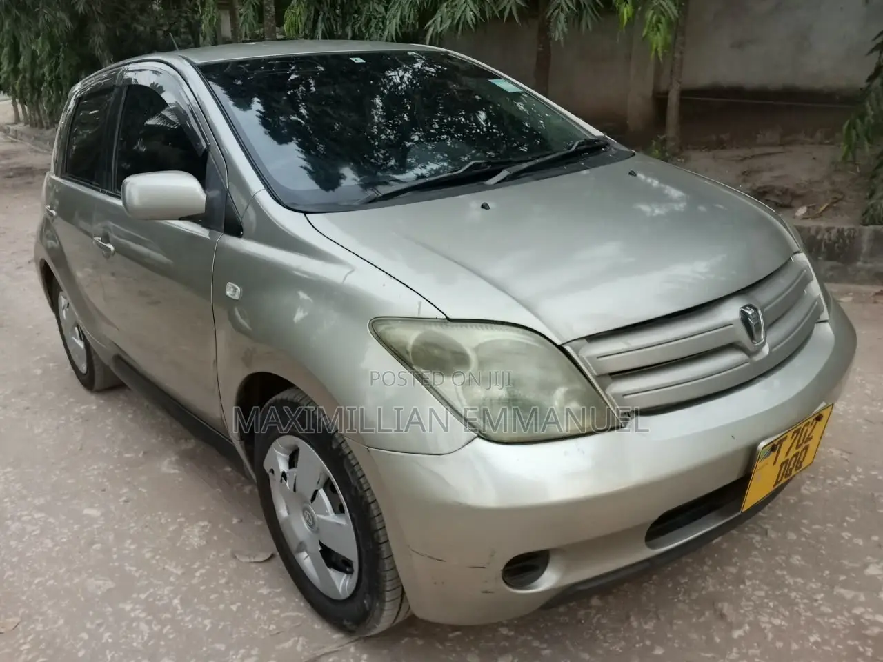 Toyota IST 2005 Brown