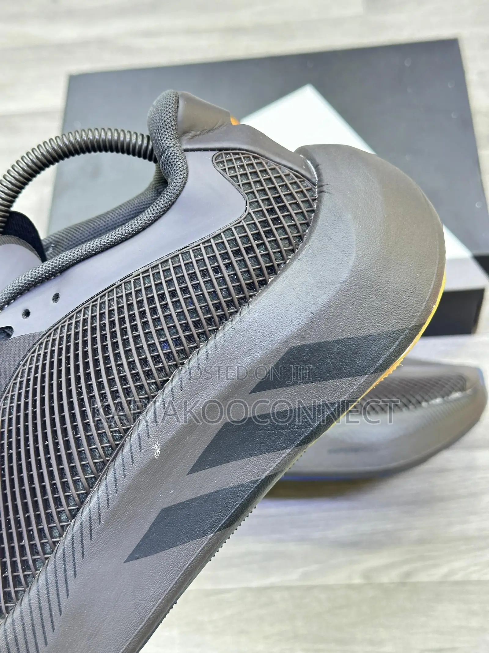 Adidas Hyperboost Original Sneakers