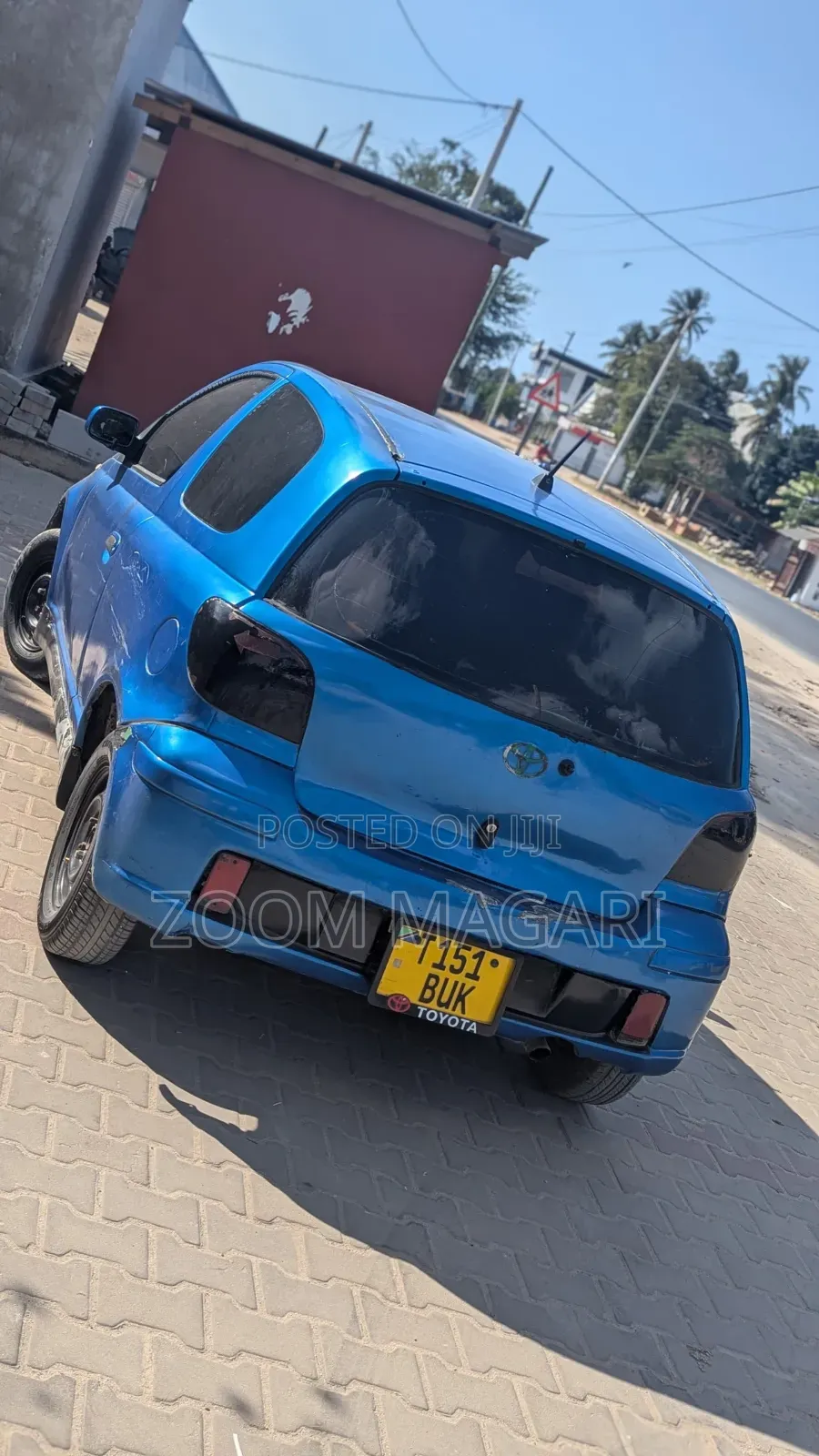 Toyota Vitz 2004 Blue