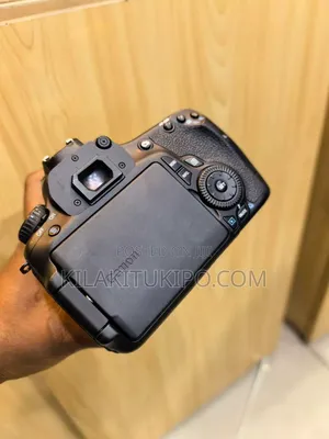 Canon EOS 60D Digital SLR Camera&Canon EF-S 60mm F/2.8 USM Macro Lens