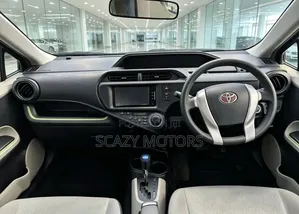 Toyota Aqua 2012 Gray