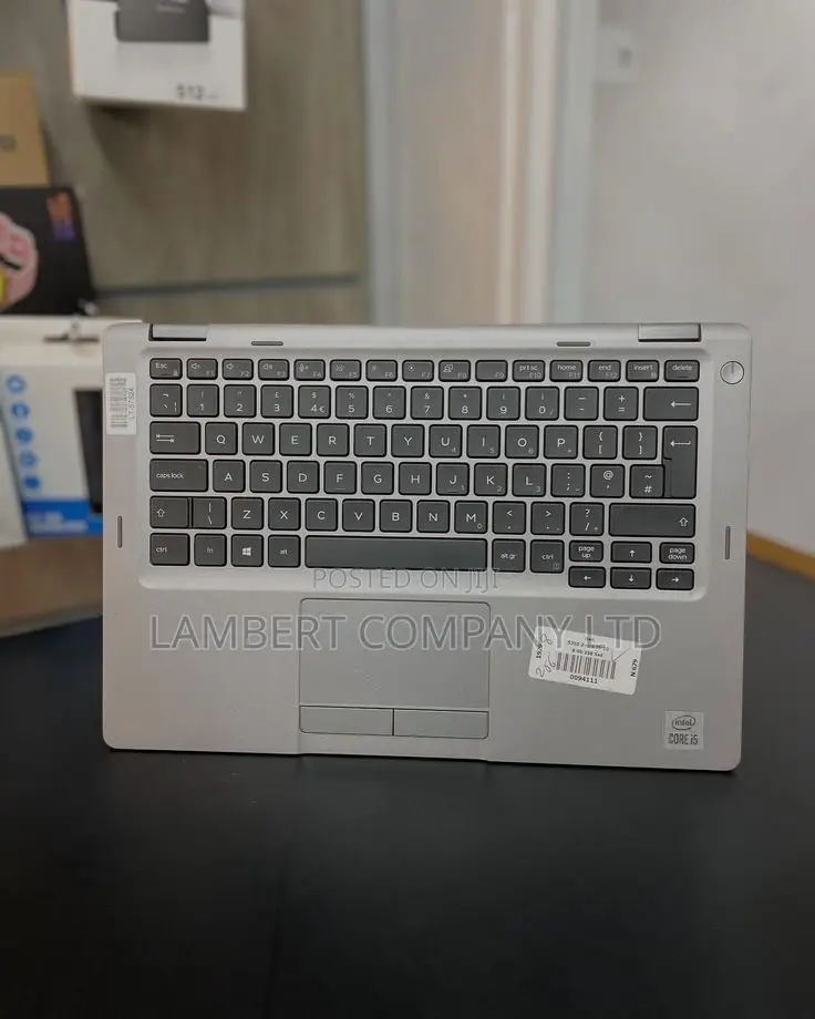 Laptop Dell Latitude 5310 2-in-1 16GB Intel Core i7 SSD 512GB