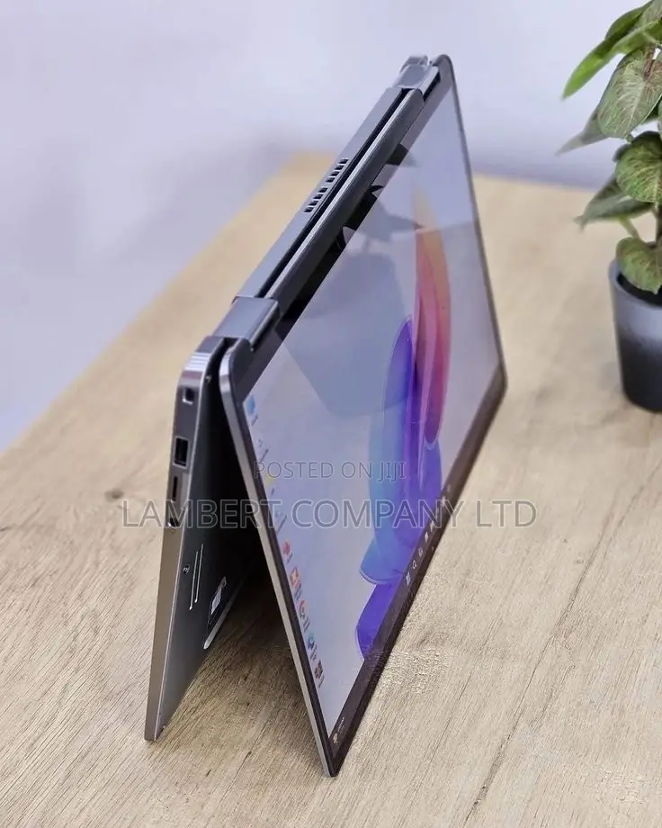 Laptop Dell Latitude 5310 2-in-1 16GB Intel Core i7 SSD 512GB