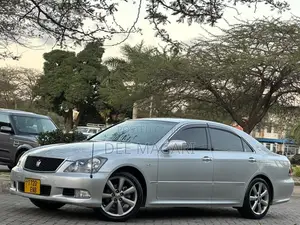 Toyota Crown 2006 Silver