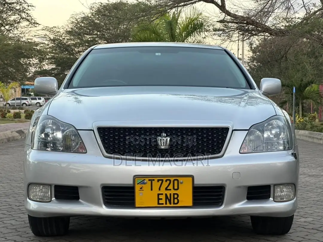 Toyota Crown 2006 Silver