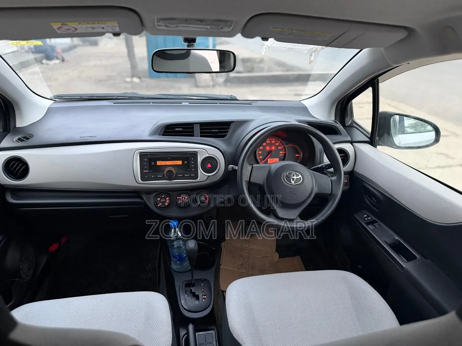 Toyota Vitz 2006 Silver