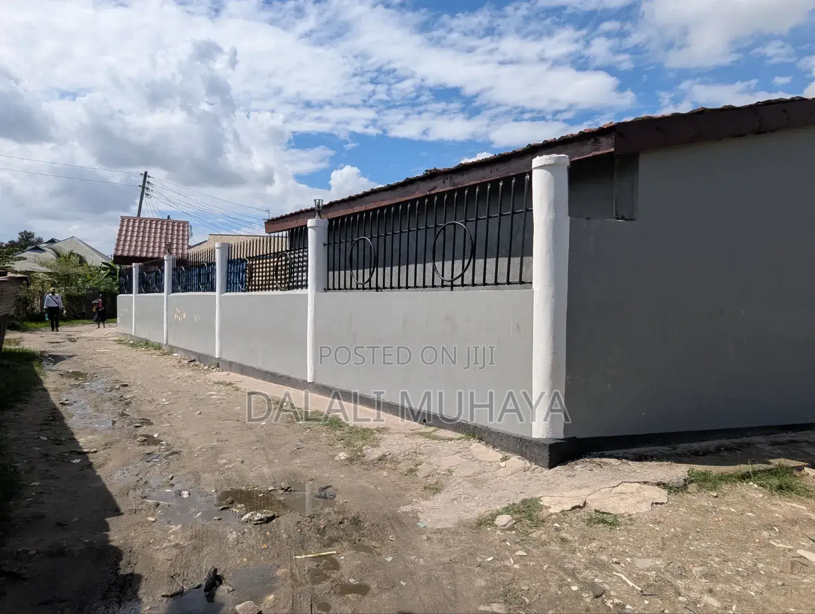 5bdrm House in Mazizini, Ukonga for sale