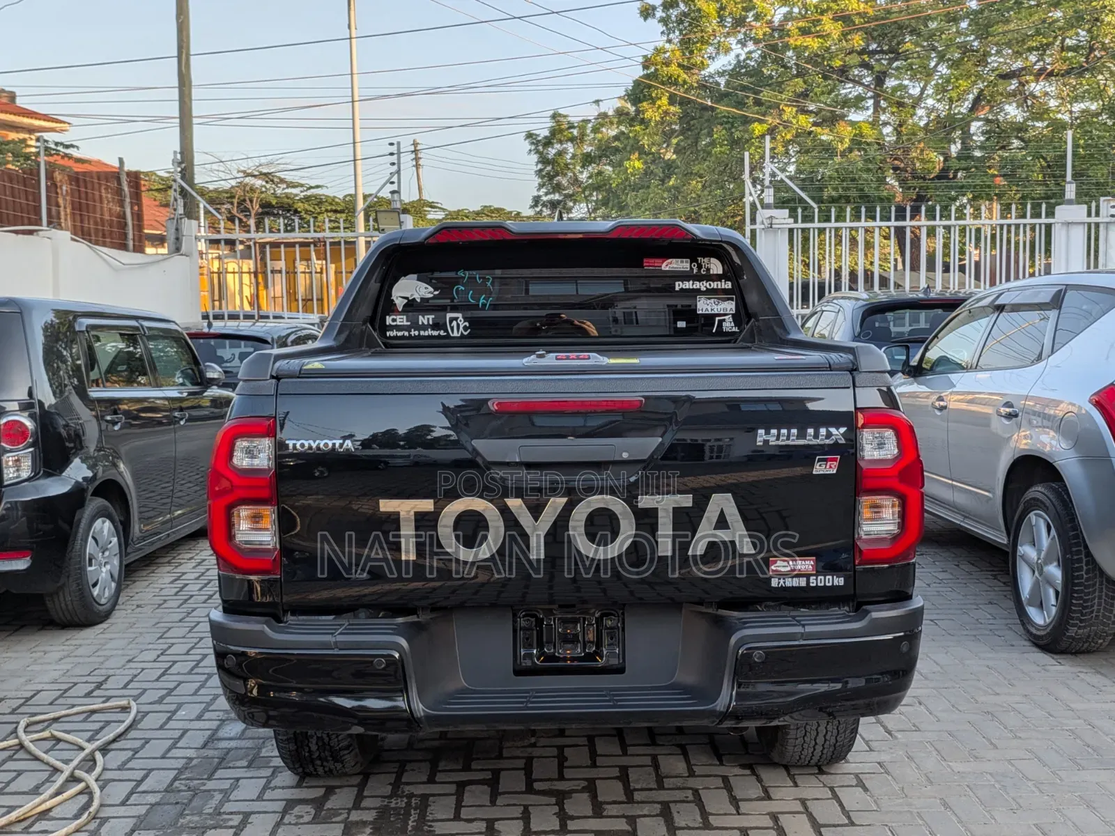 Toyota Hilux 2023 Black