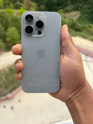 Apple iPhone 15 Pro 128 GB Gray