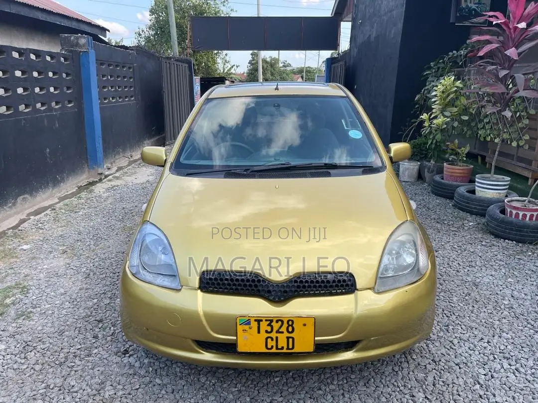 Toyota Vitz 1.0 FWD 5dr 2003 Gold