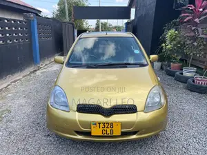 Toyota Vitz 1.0 FWD 5dr 2003 Gold