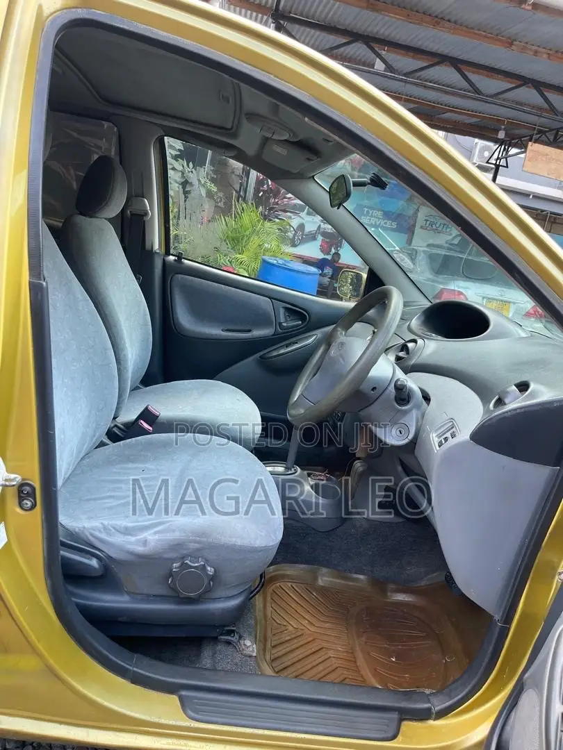 Toyota Vitz 1.0 FWD 5dr 2003 Gold