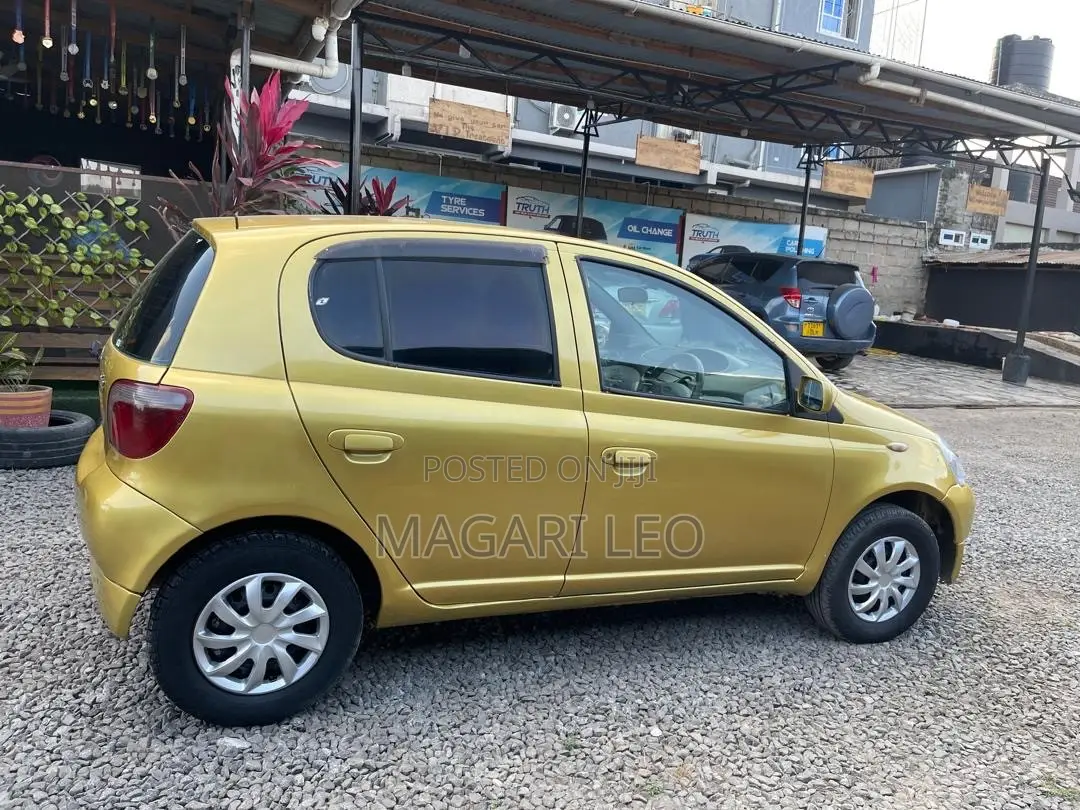 Toyota Vitz 1.0 FWD 5dr 2003 Gold