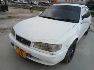 Toyota Sprinter 2000 White