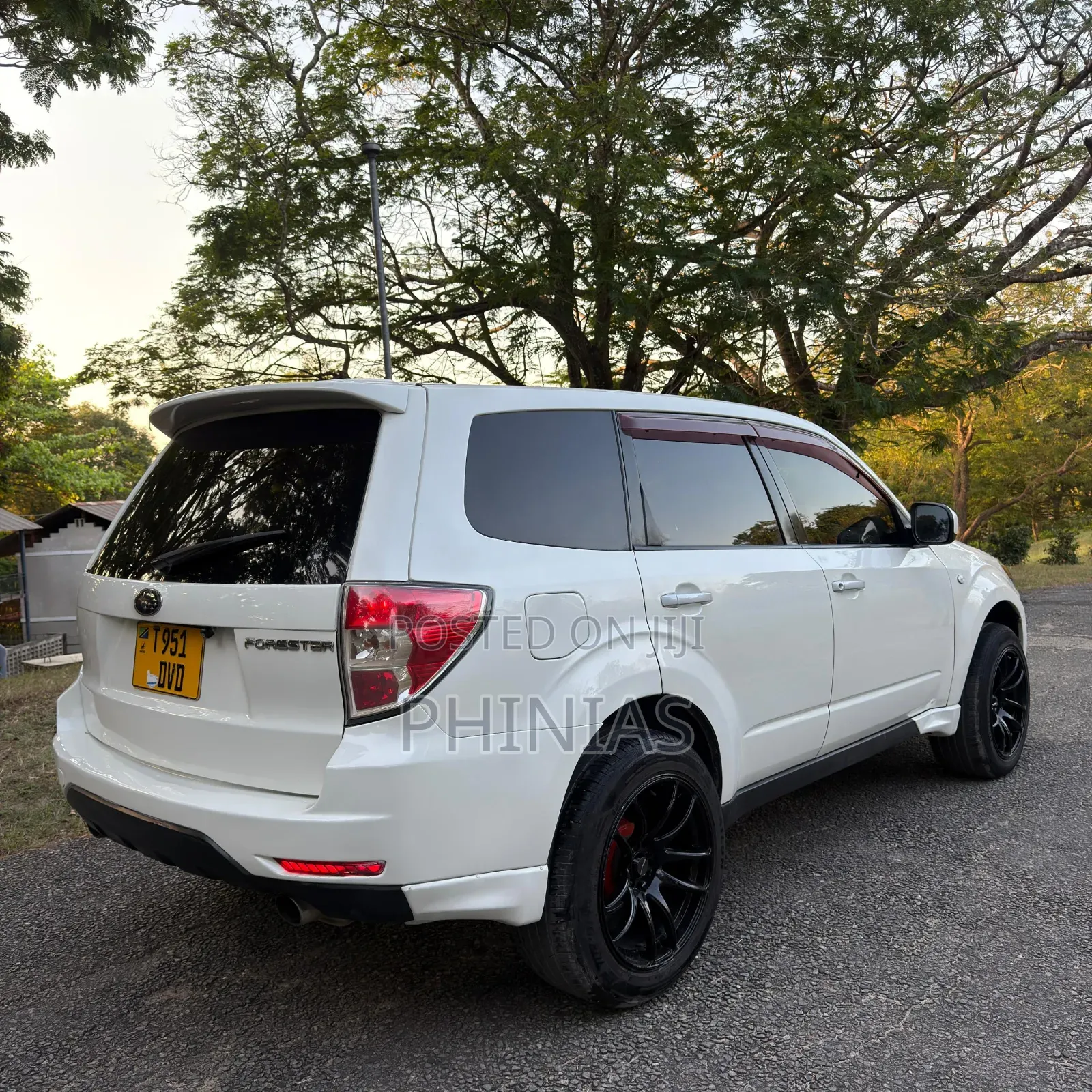 Subaru Forester 2010 White