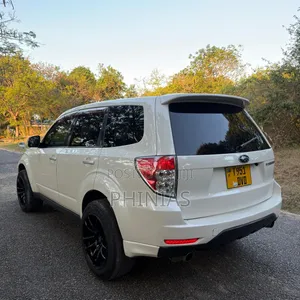 Subaru Forester 2010 White