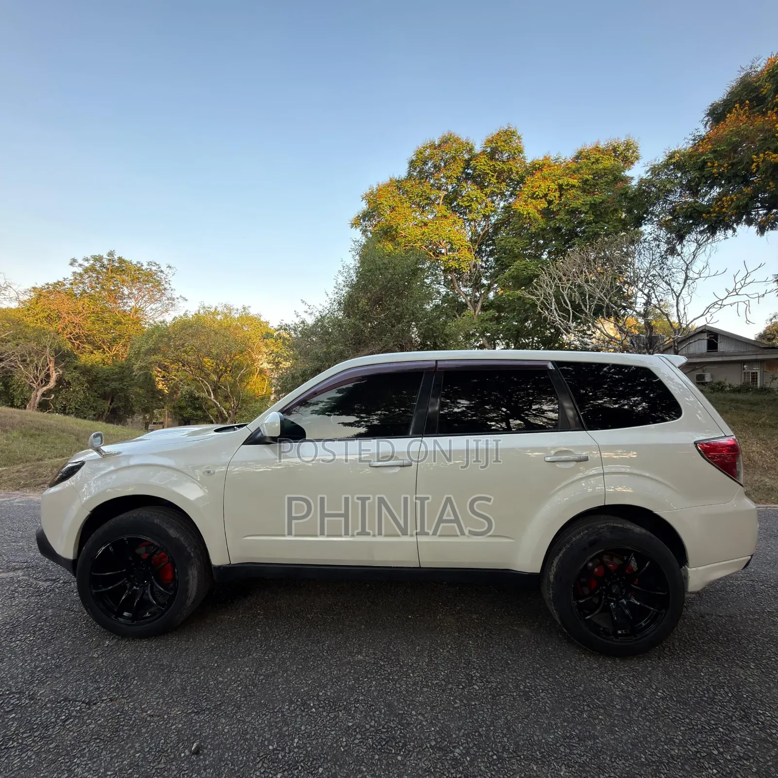 Subaru Forester 2010 White