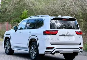 New Toyota Land Cruiser 2025 White